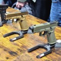 duzy-ekspozytor-stojak-pistolet-dwurzedowy (9).jpg