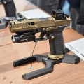 duzy-ekspozytor-stojak-pistolet-dwurzedowy (5).jpg