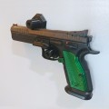 Uchwyt-magnetyczny-pistolet-z-kolimatorem-ORPistolHolder (9).jpg
